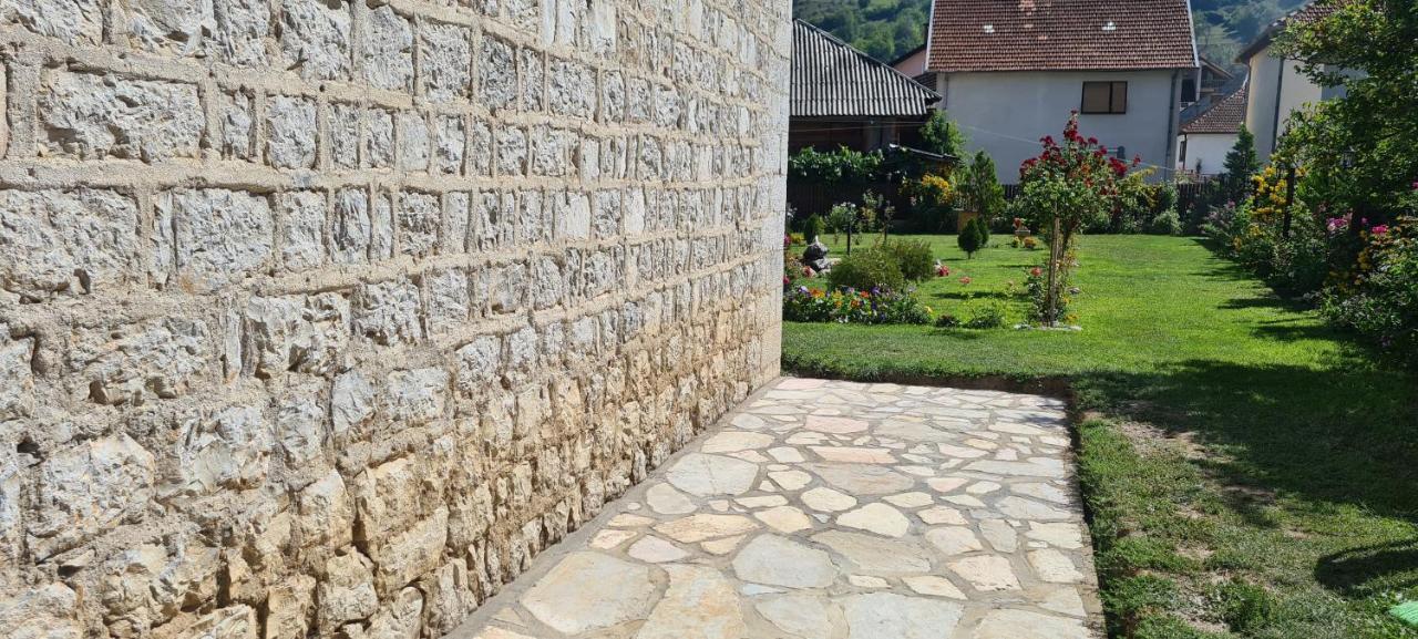 Stone Tower Hotel Plav Exterior photo